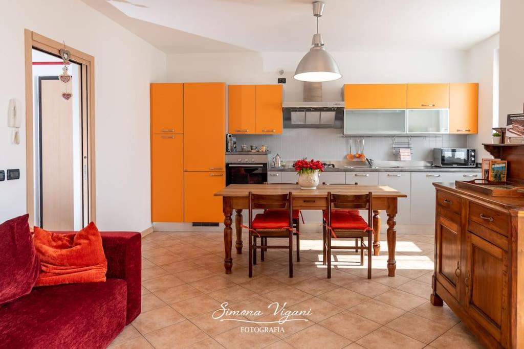 Apartament Il Giardino Di Laura Costa Volpino Zewnętrze zdjęcie